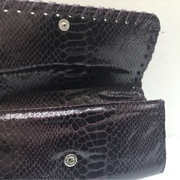 Dark purple genuine snakeskin wallet snap closure handmade - Picture 4 of 4